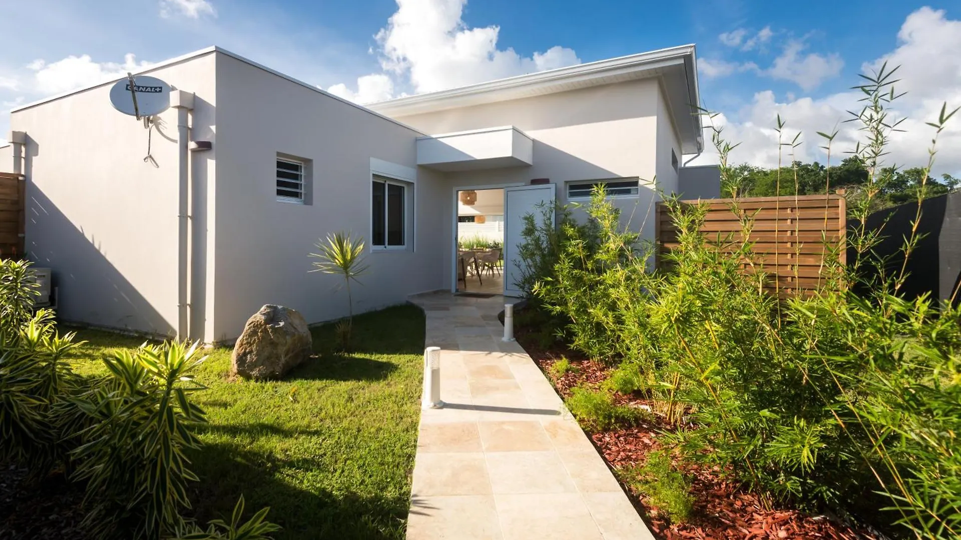 Lagon Paradis - 6 Villas Individuelles Avec Piscine Ou Jacuzzi - Loc Voiture Cabriolet Ou Suv Ле-Гозье 0*,  Гваделупа